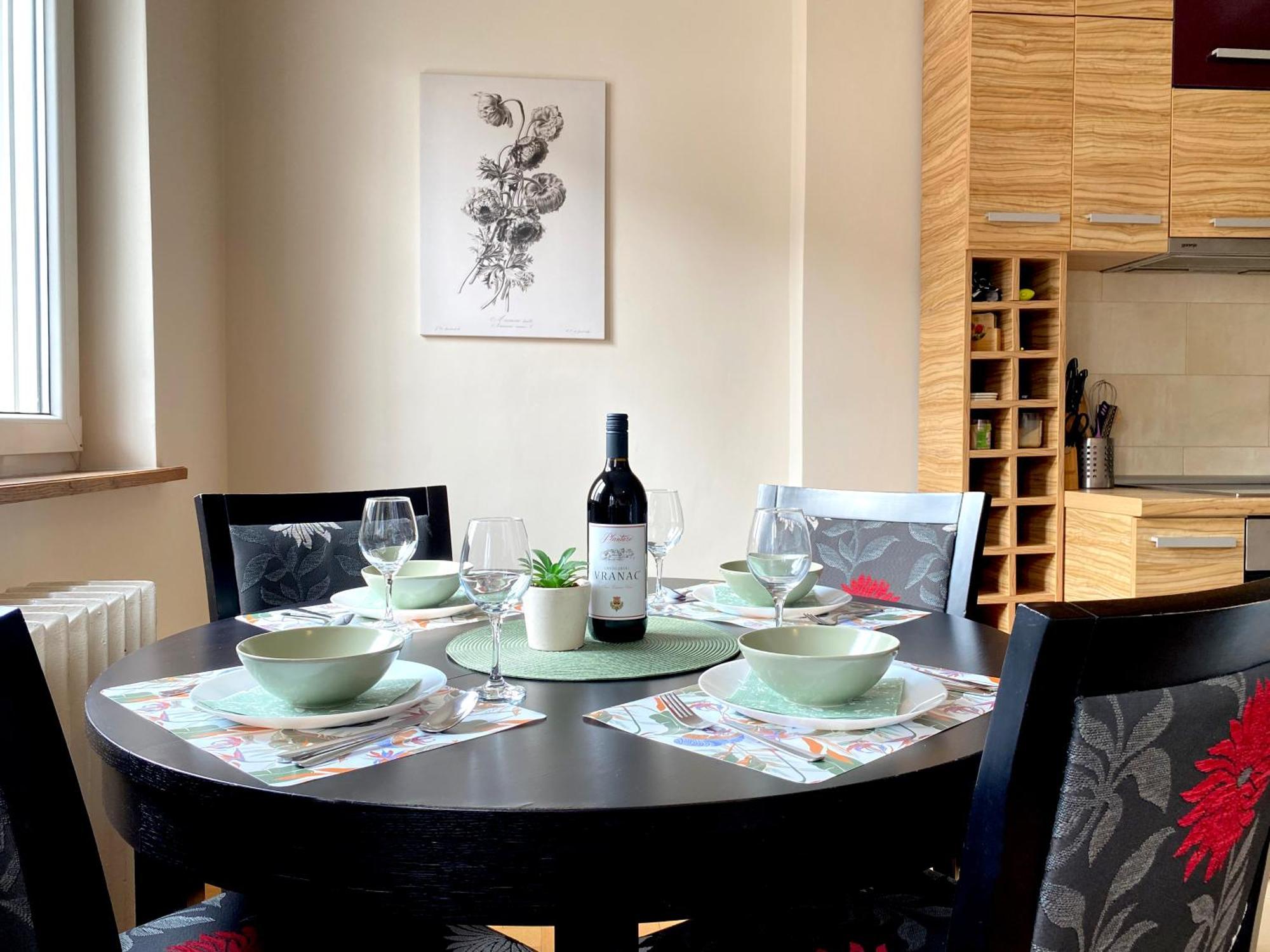בלגרד Quince Apartment-Free Parking-City Center מראה חיצוני תמונה